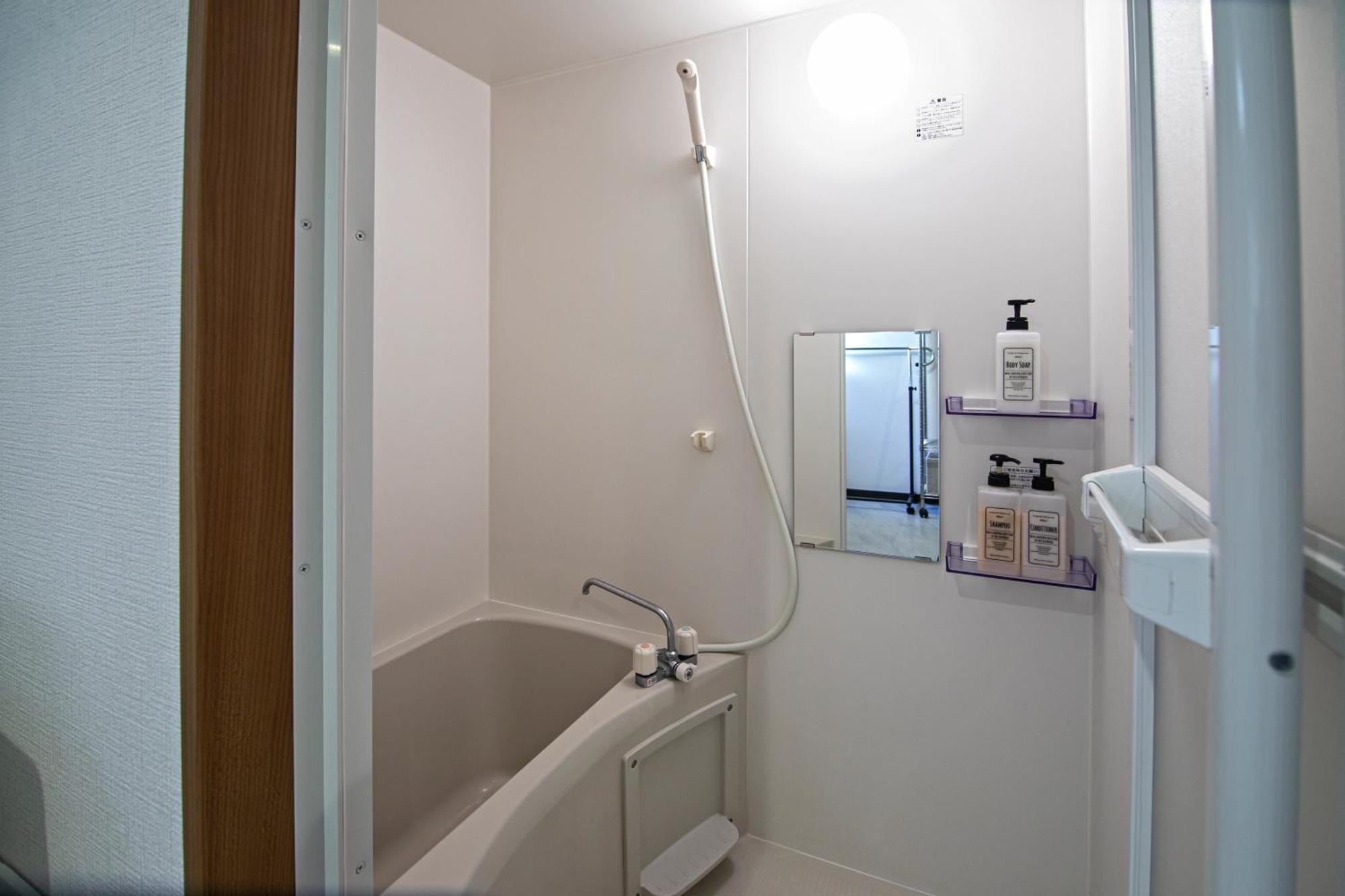 Appartement 山house中津 最大10人 中津駅まで徒歩6分 梅田まで電車4分行ける！　 à Ōsaka Extérieur photo